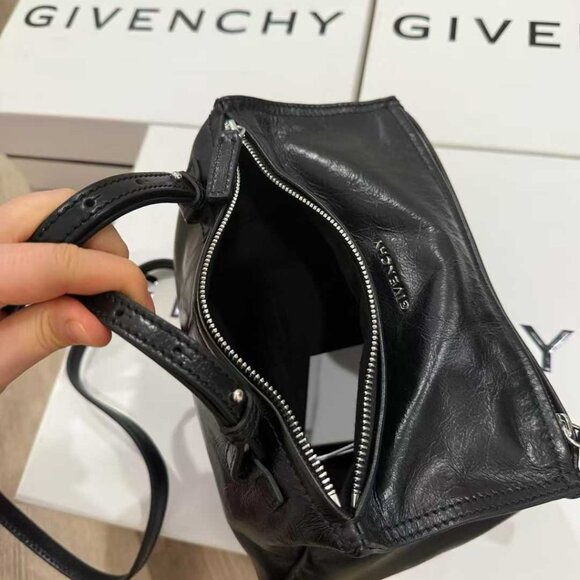 NWT Authentic Givenchy Leather Crossbody Bag - Picture 3 of 4